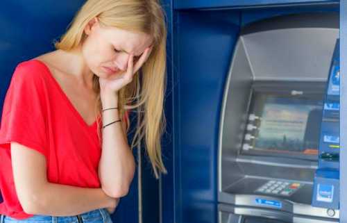 Что делать если банкомат зажевал деньги