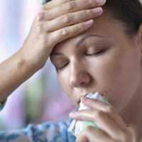 Сухая пневмония может проявляться в виде обычной простуды с кашлем и, как правило, присутствие заболевания способны выкрыть лишь некоторые диагностические методы